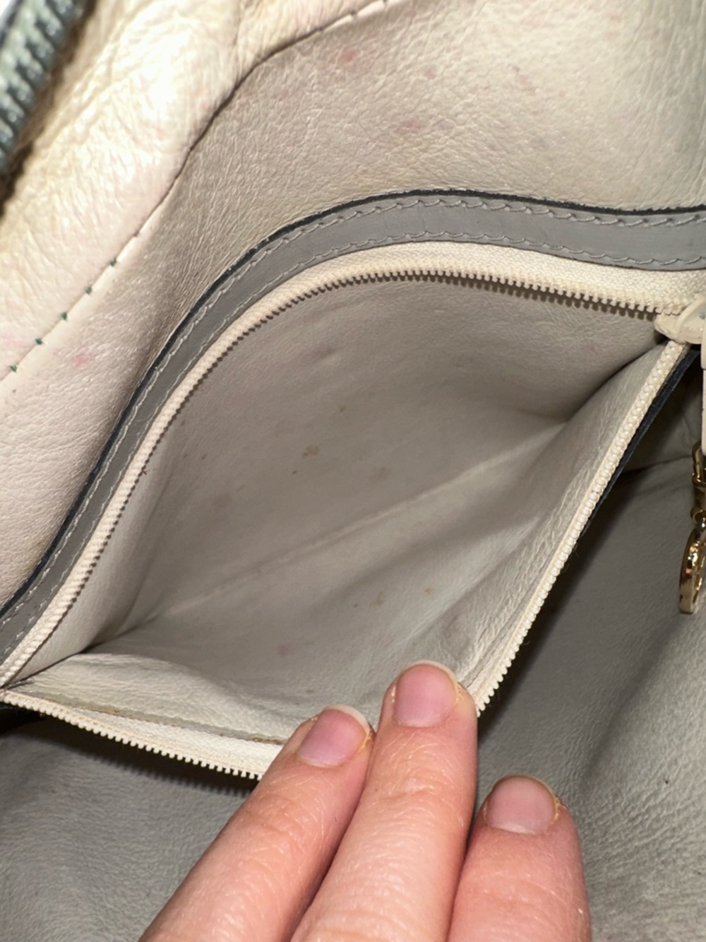 Vintage Gucci Bag - Picture 11 of 16